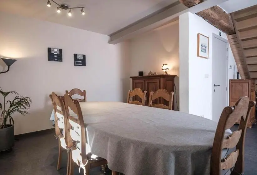 Talo 4 Makuuhuonetta, Craywinckelhof Streekbelevingscentrum