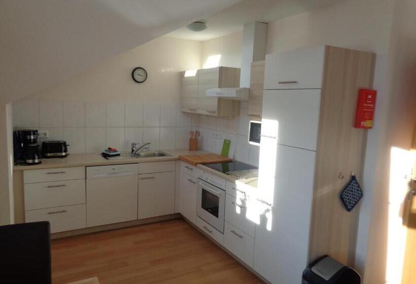 バルコニー付2ベッドルームアパートメント, Eckenhof