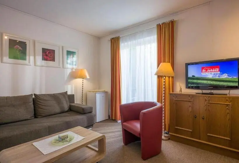 Standard Neljän Hengen Huone, Gästehaus Greger