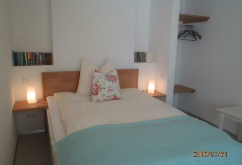 غرفة قياسية ثلاثية مزودة بشرفة, Gästehaus Rosa Leitgeb