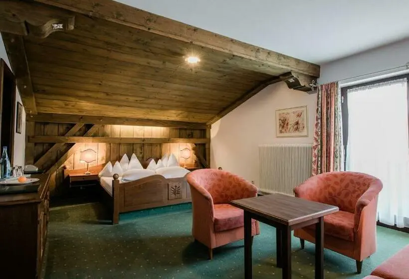 Perhehuone, Alpen Villa Rieder