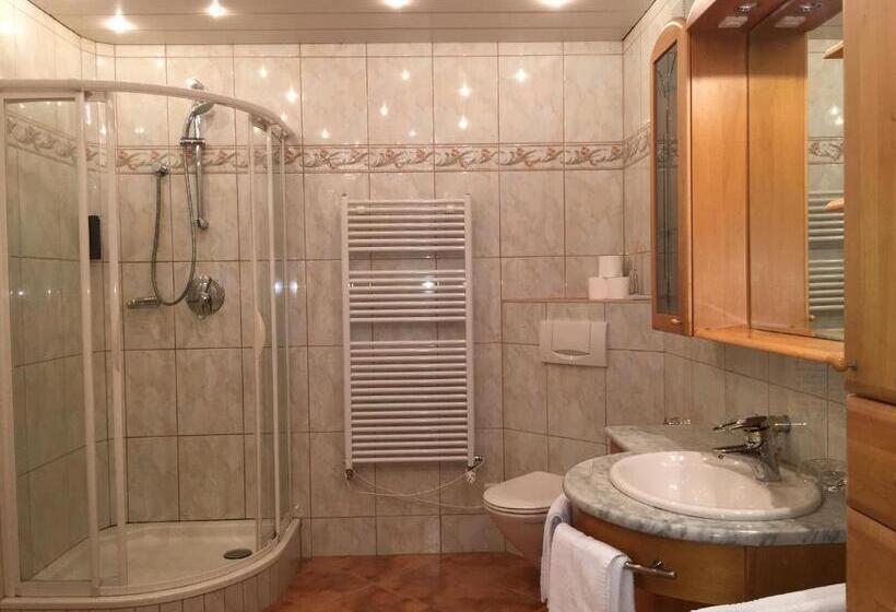 Апартаменты 3 Спальни, & Appartements Alpenresidenz Viktoria