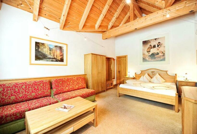 수피리어 룸, Arnika