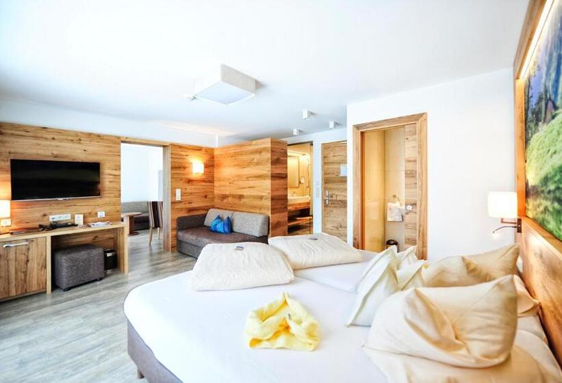 수피리어 룸, Arnika