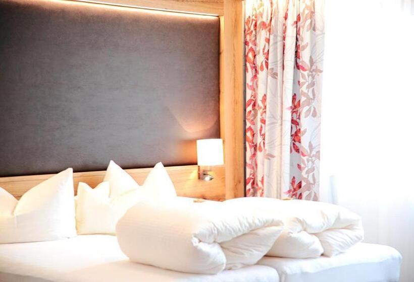 패밀리 룸, Arnika