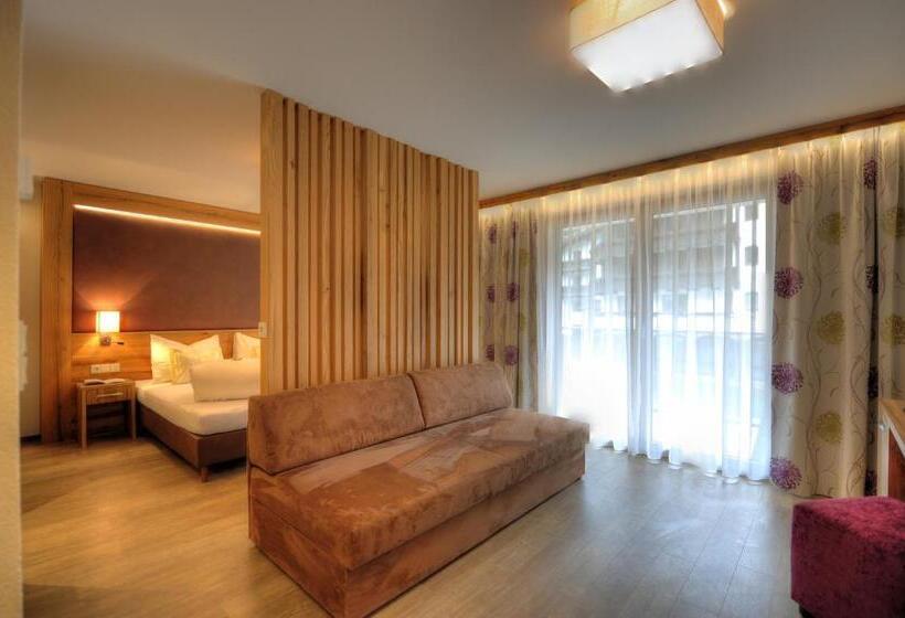 디럭스 룸, Arnika