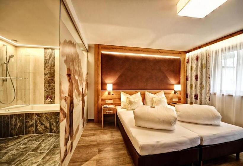 디럭스 룸, Arnika