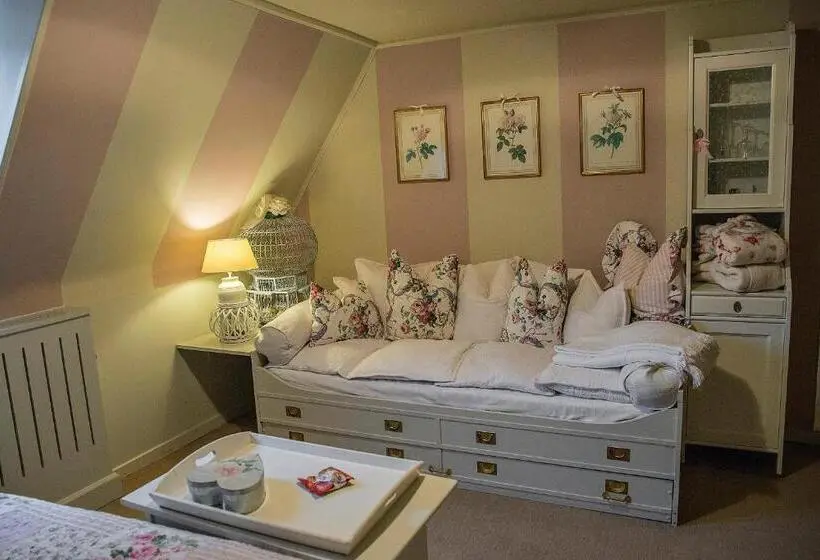 スタンダードルーム, Dépendance Maison Géron