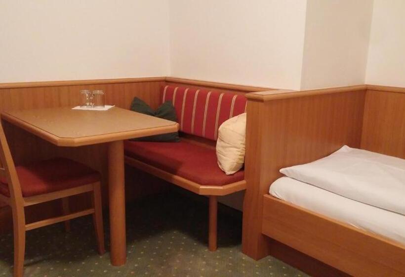 חדר סטנדרט עם מרפסת, Garni Austria