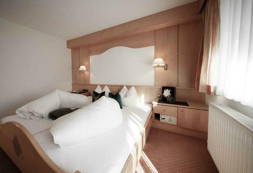 标准间, Garni Rustica