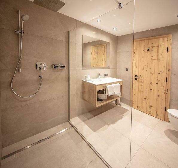 标准单人间, Garni Rustica