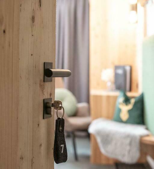 标准单人间, Garni Rustica