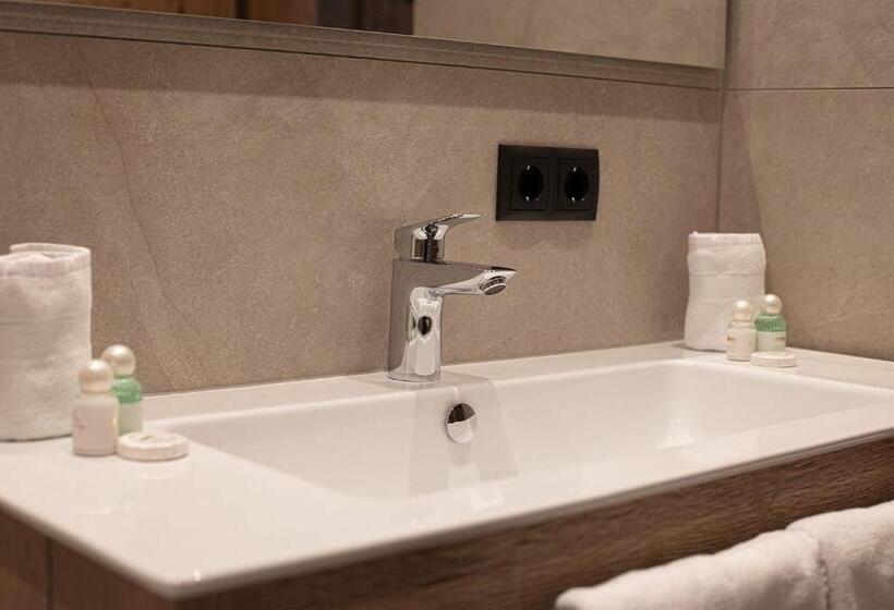 标准间, Garni Rustica