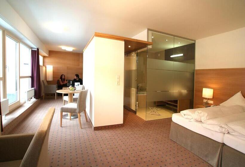 Полулюкс с Балконом, Quality Hosts Arlberg   Hotel Goldenes Kreuz B&b