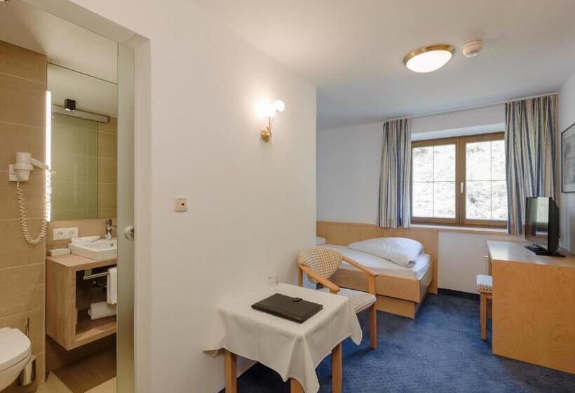 Номер Стандарт Индивидуальный, Quality Hosts Arlberg   Hotel Goldenes Kreuz B&b