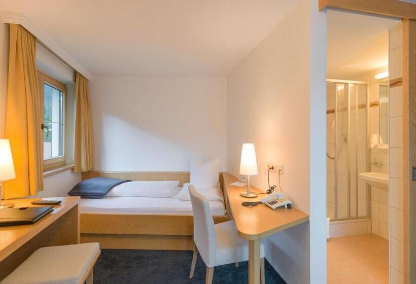 スタンダードシングルルーム, Quality Hosts Arlberg Hotel Goldenes Kreuz B&b