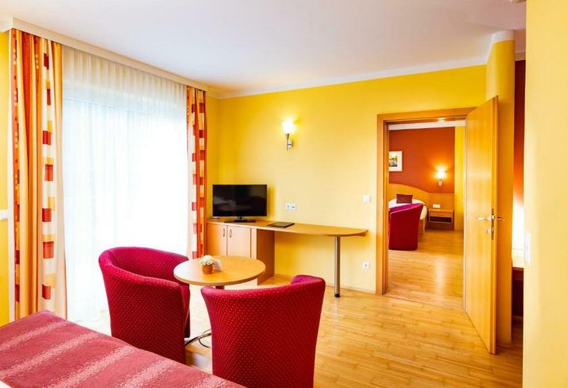 Номер Стандарт с Балконом, Golf & Thermenland Sonnenpension Frühstückshotel Burgauberg Stegersbach