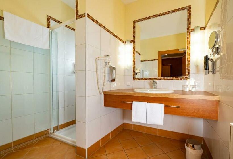 Номер Стандарт с Балконом, Golf & Thermenland Sonnenpension Frühstückshotel Burgauberg Stegersbach