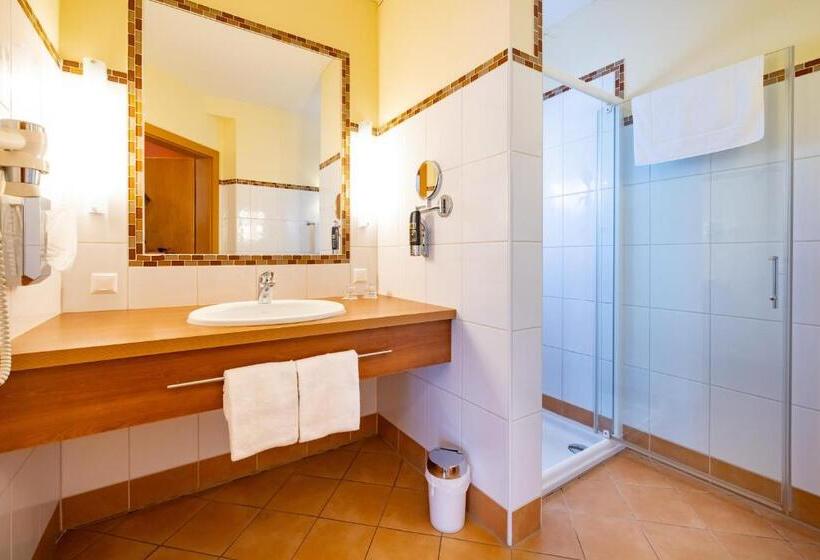 Трехместный Номер Deluxe, Golf & Thermenland Sonnenpension Frühstückshotel Burgauberg Stegersbach