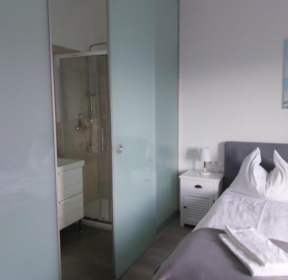 اتاق عادی, Jäger