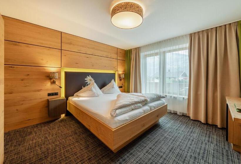 高级大房间, Kräuterhotel Hochzillertal