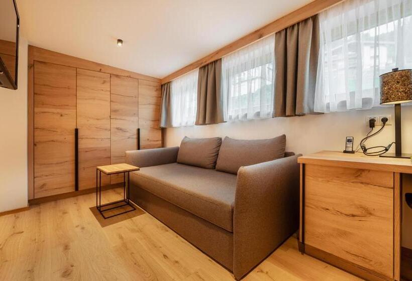 高级大房间, Kräuterhotel Hochzillertal