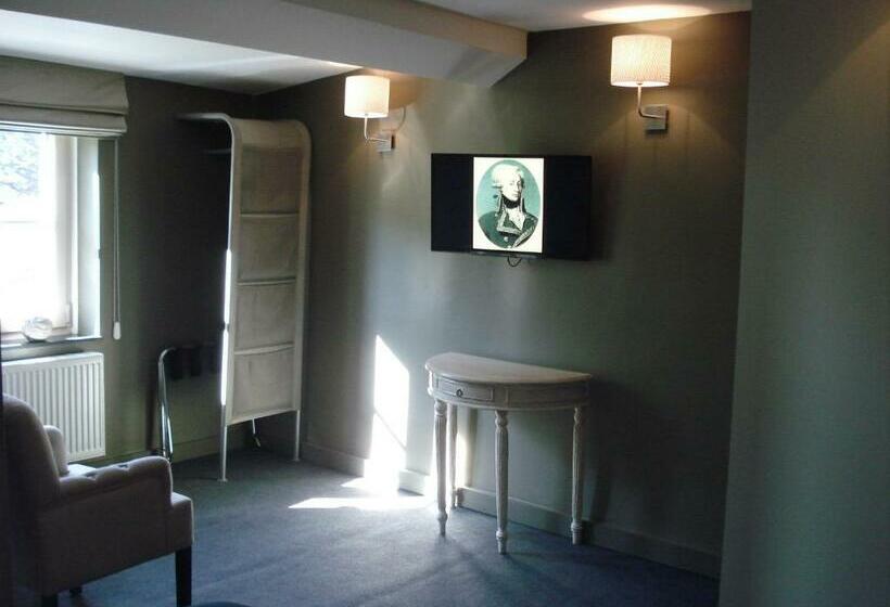 Номер Стандарт, La Fayette