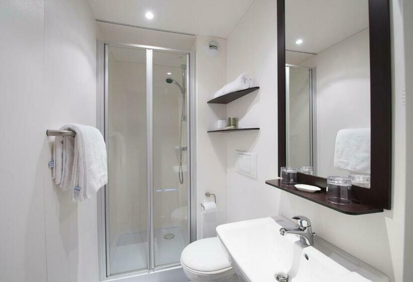 标准间, Le Fournil