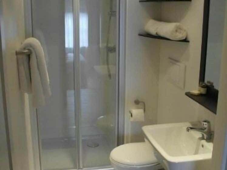 标准间, Le Fournil