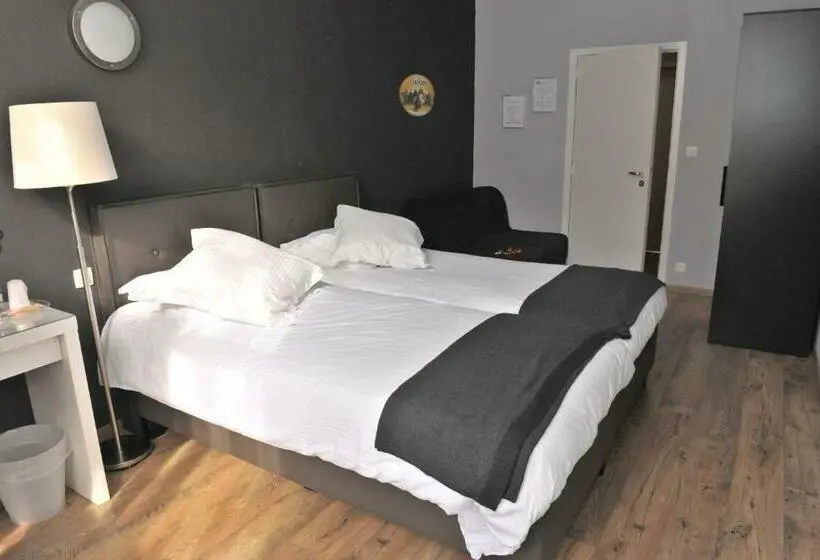 Standard-huone, Palace