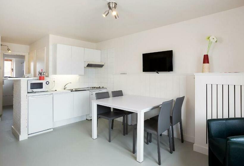 Студия Стандарт Вид на Море, Rewind