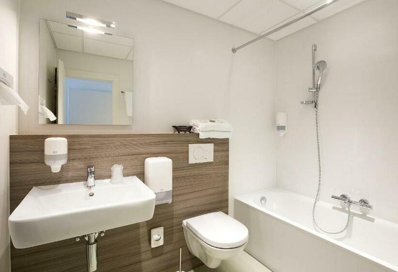 Классический Номер Вид на Море, Rewind