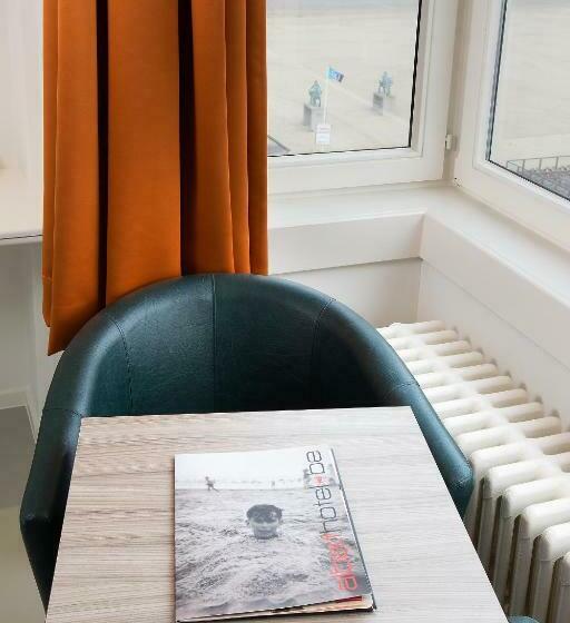 Классический Номер Вид на Море, Rewind