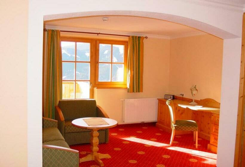 غرفة عائلية مطلّة علي الجبل, Sonnhof Am Hochkönig