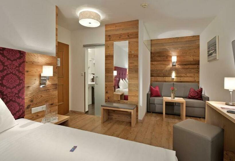 수피리어 룸, Tiroler Stuben