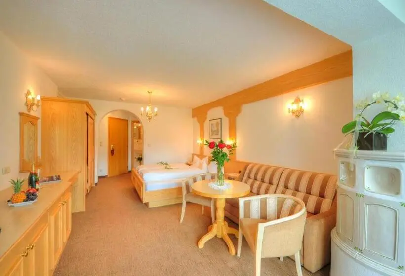 Quarto Familiar Deluxe, Verwall