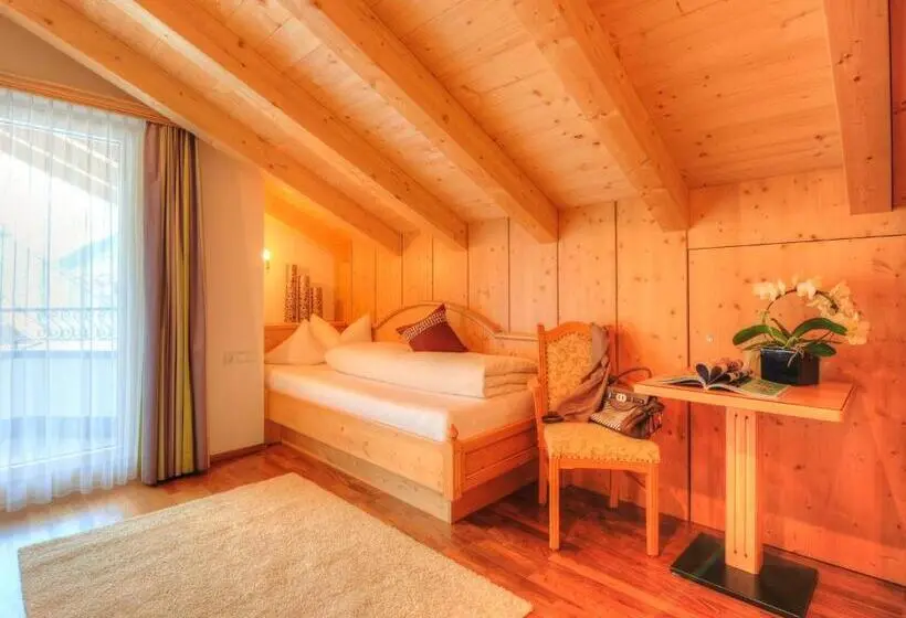 Quarto Estandar Individual, Verwall