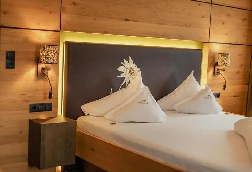 デラックスルーム, Kräuterhotel Hochzillertal