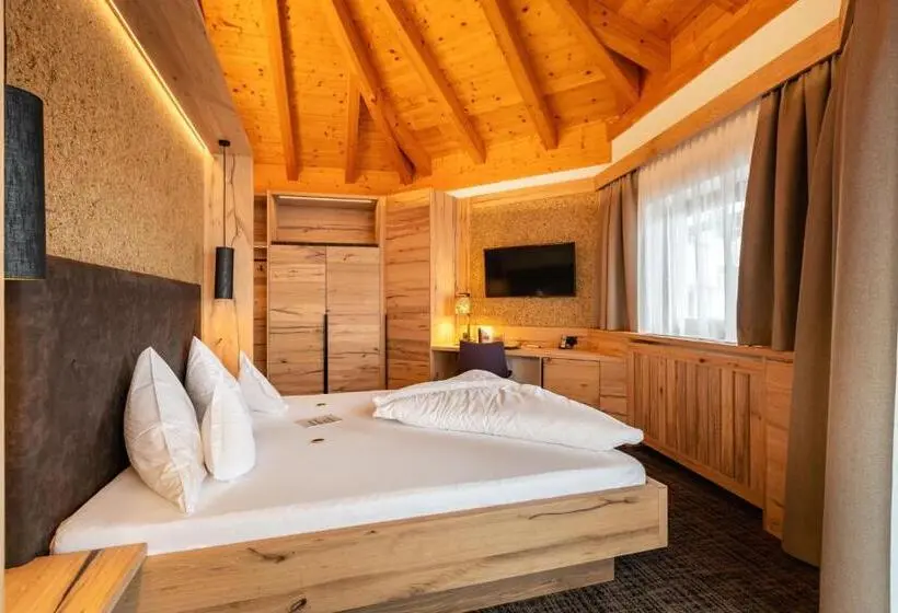 マウンテンビュースタンダードルーム, Kräuterhotel Hochzillertal