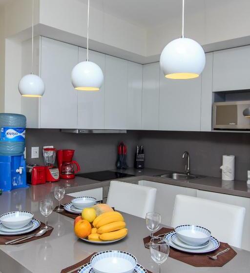1 Szobás Apartman Terasszal, A Nah Apartments, Rooftop Pool, Walking Distance To 5th Avenue