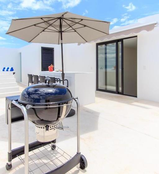 1 Szobás Apartman Terasszal, A Nah Apartments, Rooftop Pool, Walking Distance To 5th Avenue