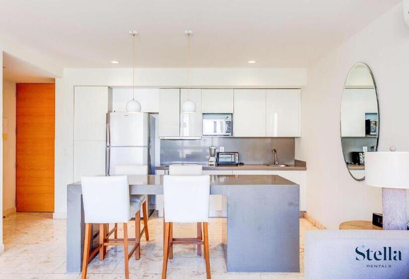1 Szobás Apartman, A Nah Apartments, Rooftop Pool, Walking Distance To 5th Avenue