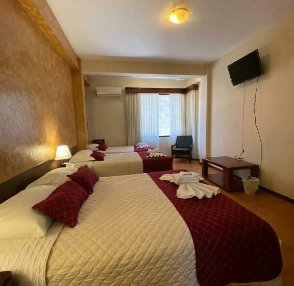 اتاق استاندارد سه نفره, Granny