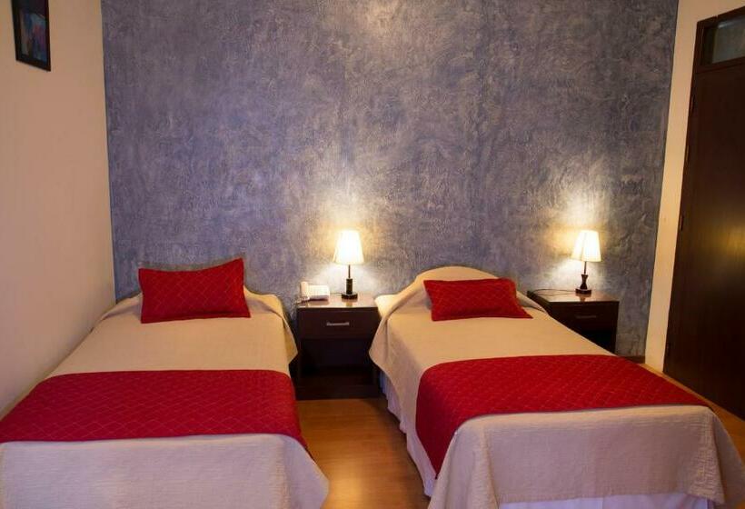 اتاق استاندارد, Granny