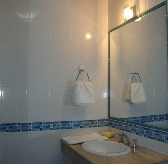 اتاق استاندارد, Granny