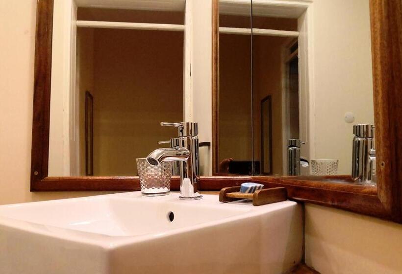 Standard room with outdoor bath, Casa Strela B&b Tarrafal