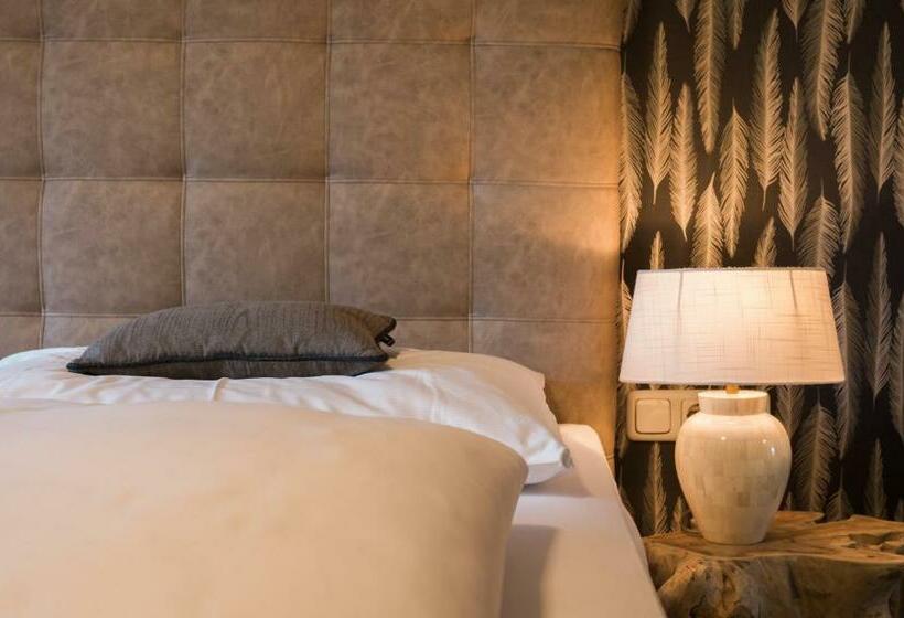 غرفة قياسية رباعية, Gasthof Hotel Hauslwirt