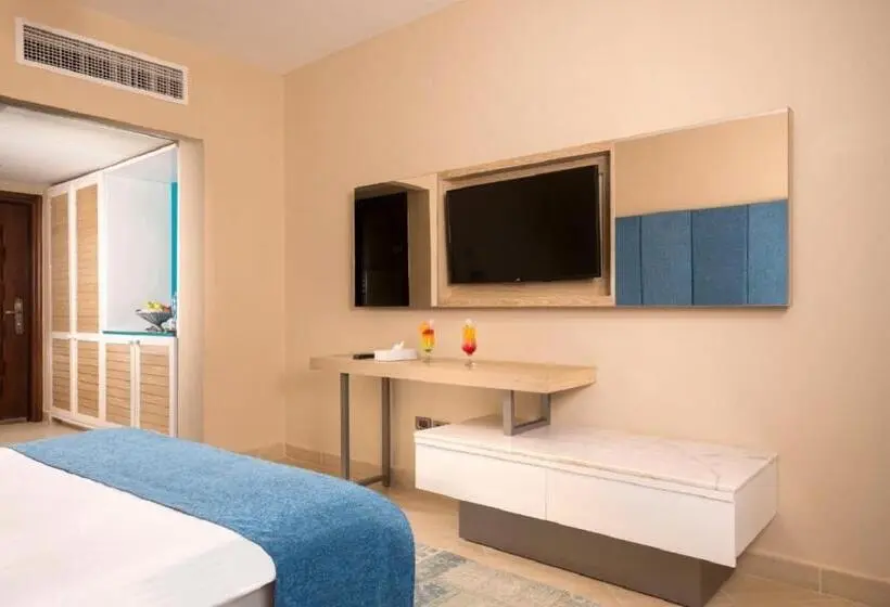 اتاق سوپریور با چشم‌انداز, Gravity Hotel & Aqua Park Hurghada Families and Couples Only