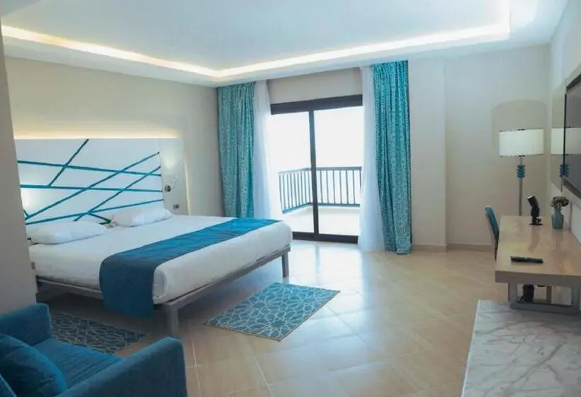 سوییت با چشم‌انداز دریا, Gravity Hotel & Aqua Park Hurghada Families and Couples Only