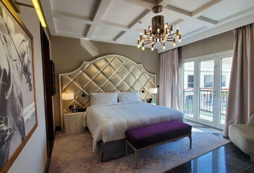 سوییت جونیور, Al Habtoor Polo Resort